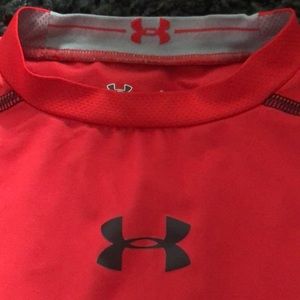 Under Armour youth small fitted longsleeve heat gear